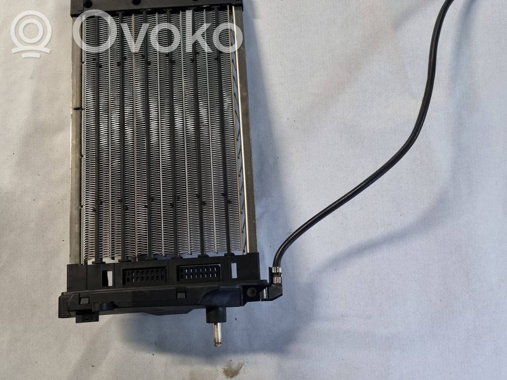 BMW 3 E92 E93 Elektrinis salono pečiuko radiatorius 
