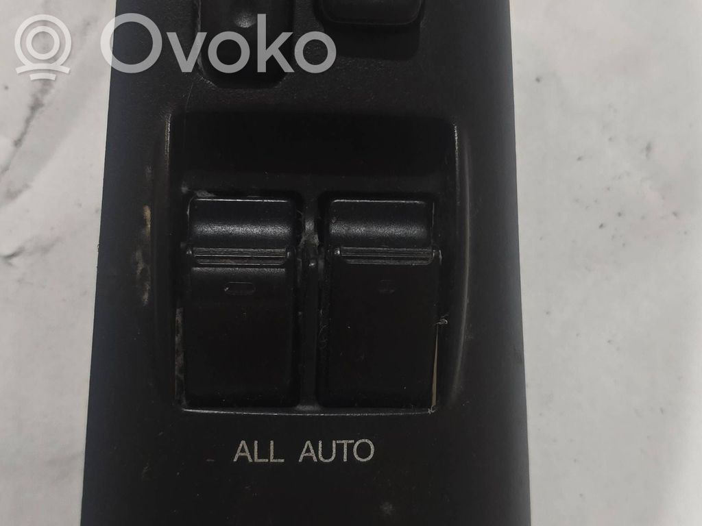 Toyota Corolla E120 E130 Electric window control switch 