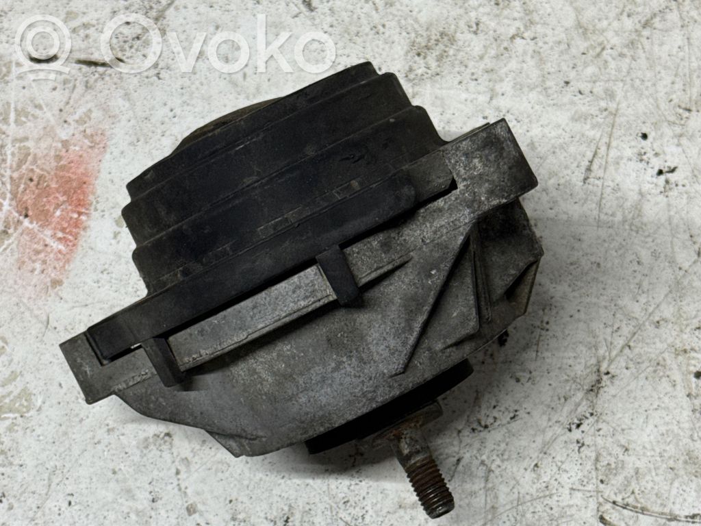 BMW X3 F25 Supporto di montaggio del motore 