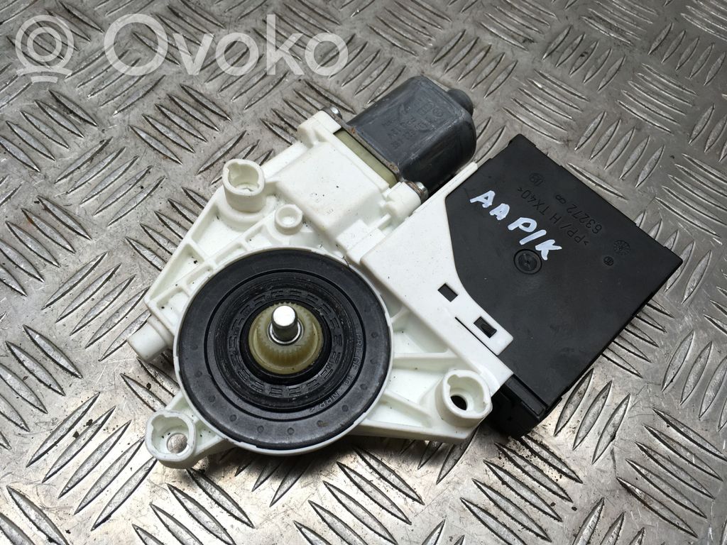 Volkswagen Tiguan Silnik regulatora szyby drzwi przednich 