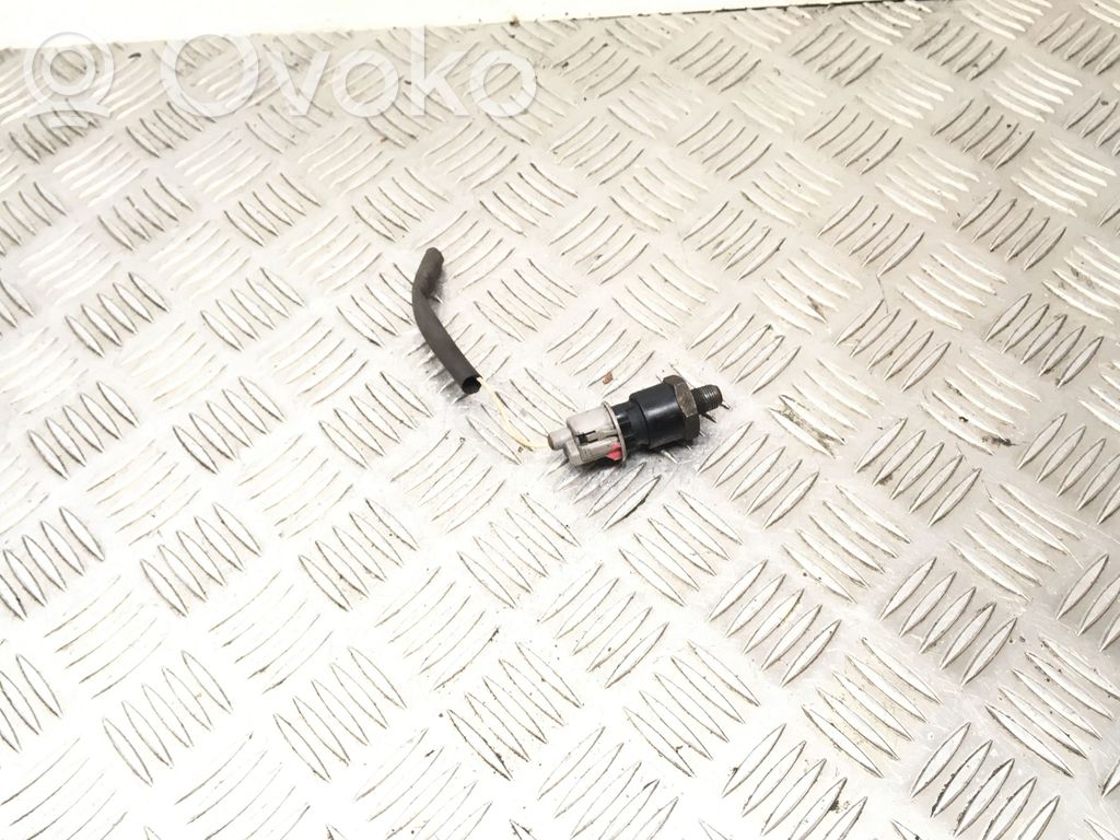 Öljynpaineanturi   401742,24B3,0200
