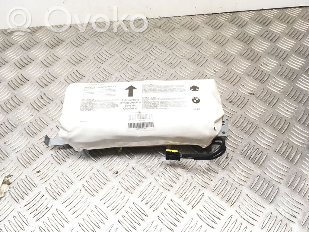 BMW 3 E46 Keleivio oro pagalvė 
