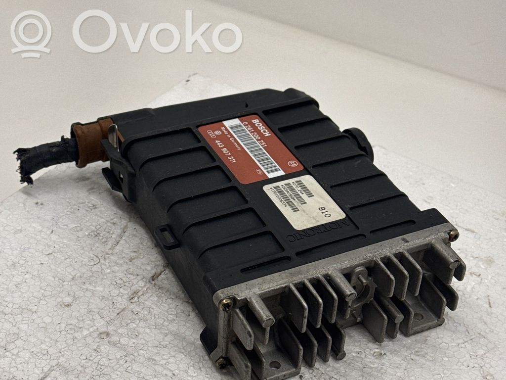 Engine control unit/module   443907311,0261200251