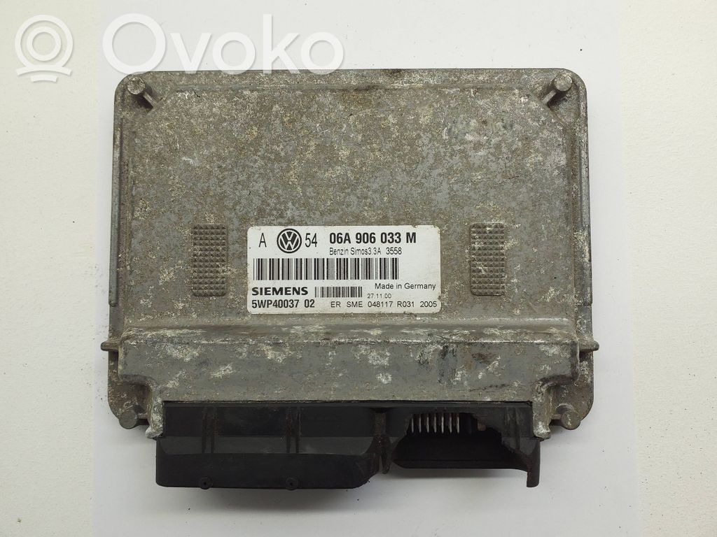 Volkswagen Golf IV Engine control unit/module 