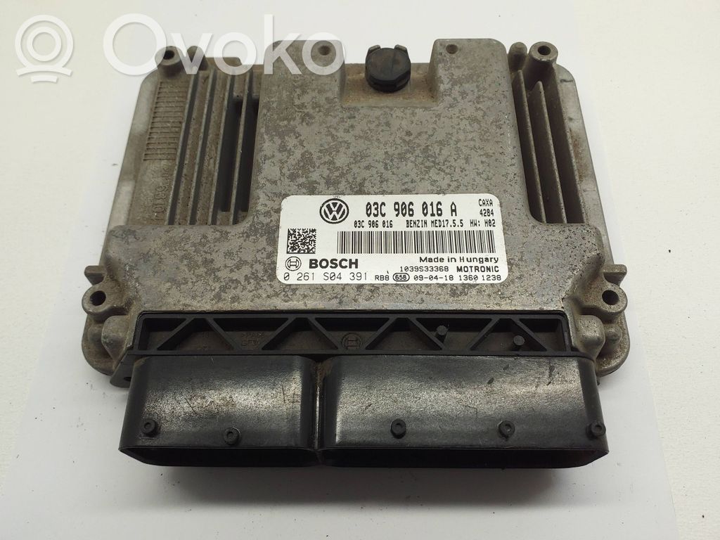 Volkswagen Golf VI Engine control unit/module 