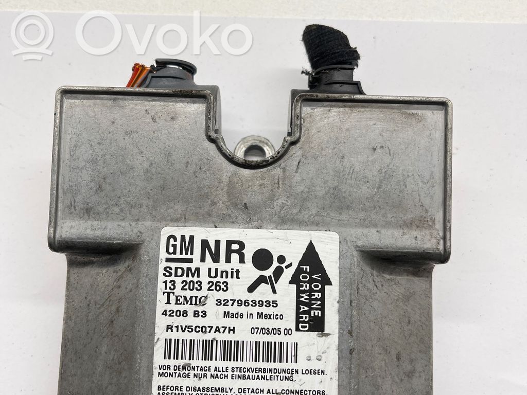 Volkswagen PASSAT B6 Airbag control unit/module 