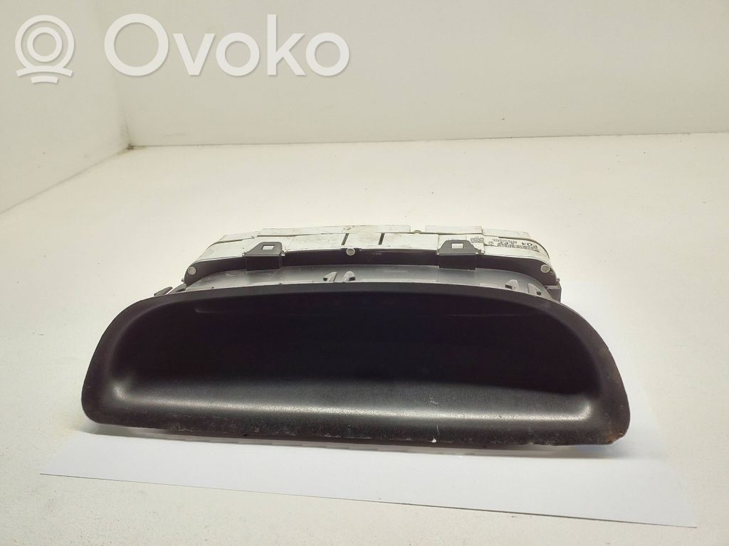 Hyundai Matrix Speedometer (instrument cluster) 