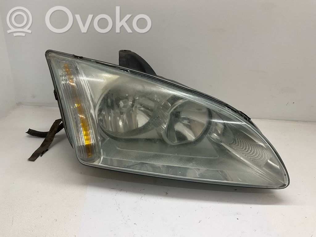 Ford Focus Headlight/headlamp 