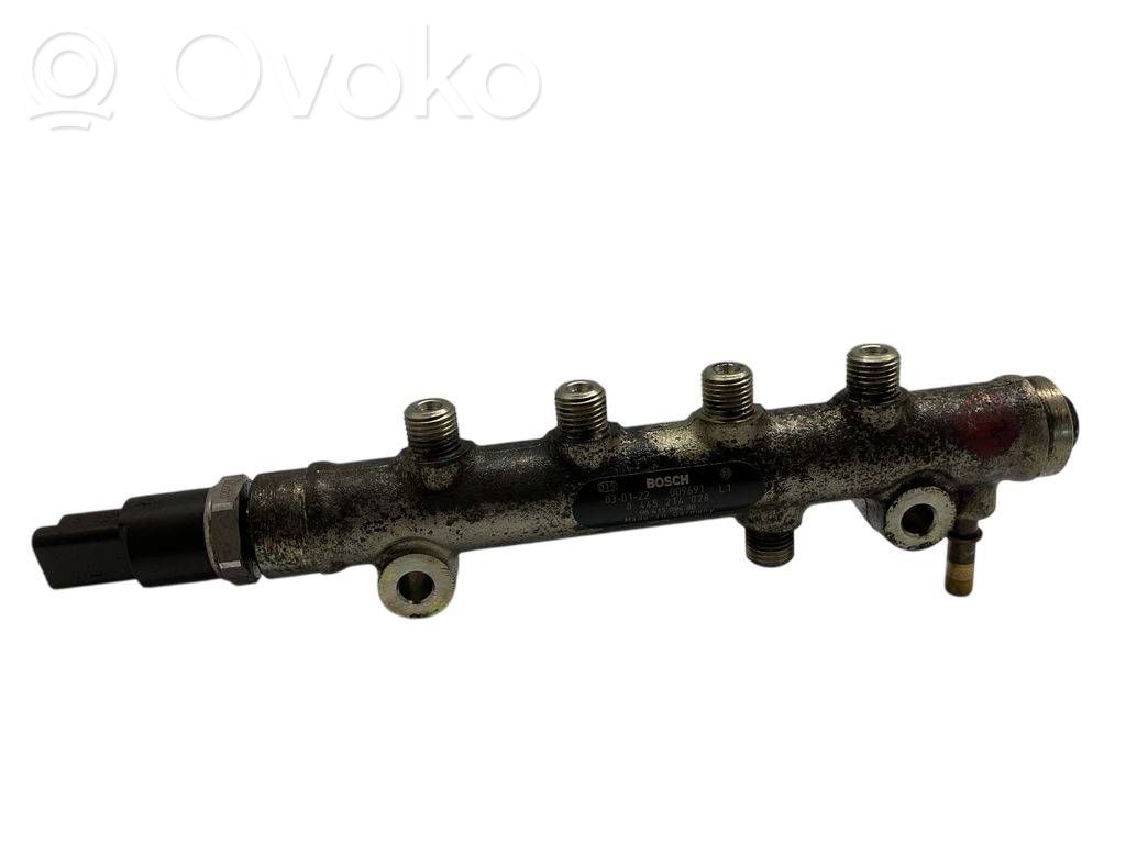 Peugeot 206 Fuel main line pipe 