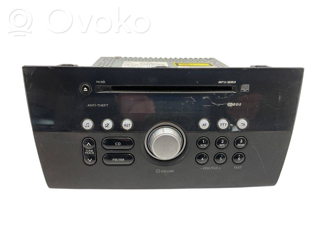 Suzuki Swift I Panel / Radioodtwarzacz CD/DVD/GPS 