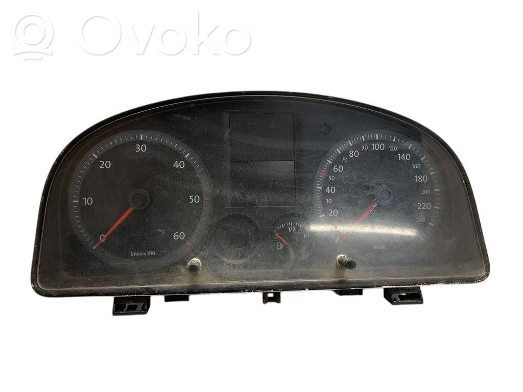 Volkswagen Caddy Speedometer (instrument cluster) 