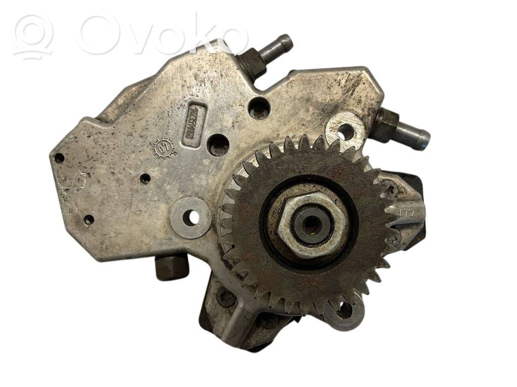 Mercedes-Benz E W211 Fuel injection high pressure pump 