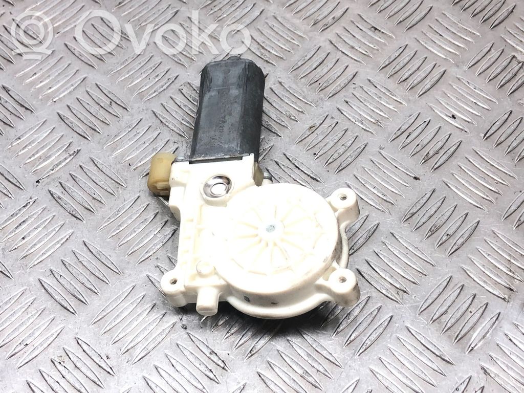 Renault Clio II Silnik regulatora szyby drzwi przednich 