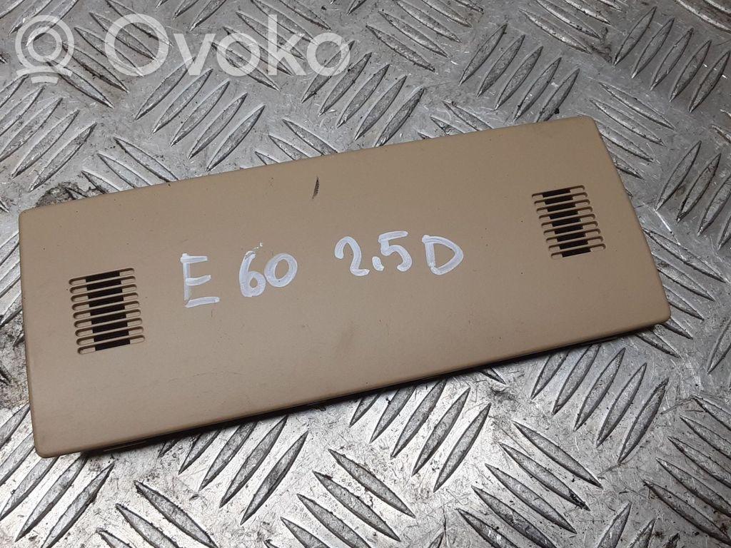 BMW 5 E60 E61 Dangtelis lubose 