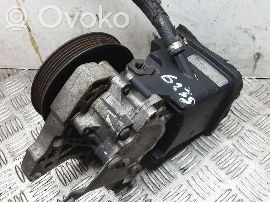 Volvo S40 Power steering pump 