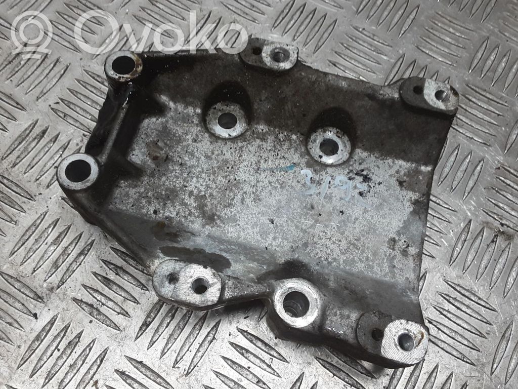 Alfa Romeo 147 Engine mounting bracket 