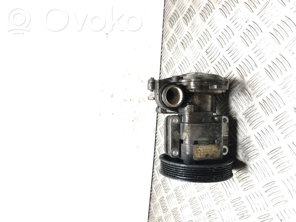 BMW 3 E36 Ohjaustehostimen pumppu 