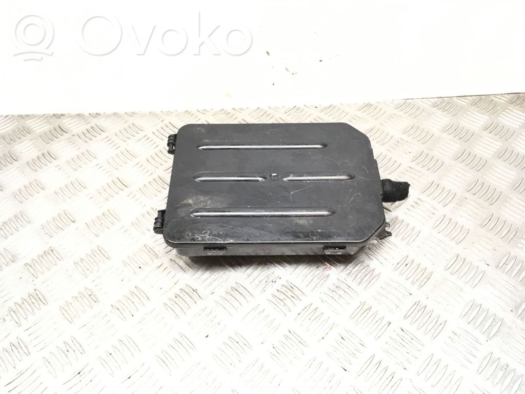 Audi A4 S4 B6 8E 8H Módulo de fusible 