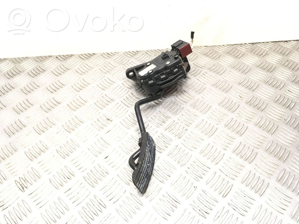 Opel Astra H Pedał gazu / przyspieszenia 