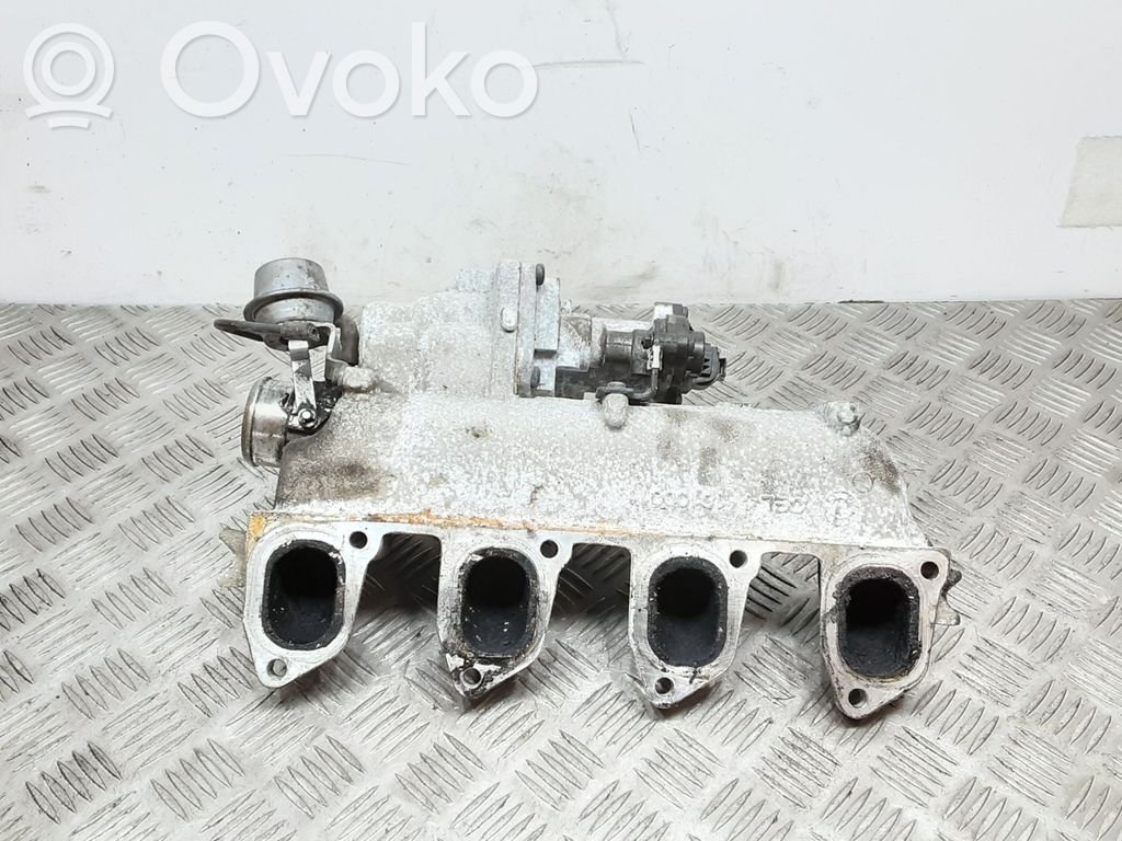 BMW X5 F15 Ieplūdes kolektors 
