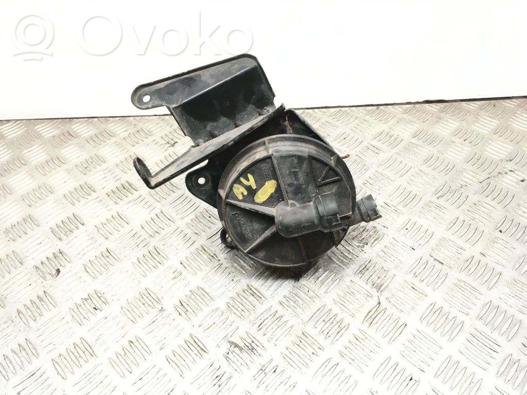 Audi A4 S4 B6 8E 8H Pompa powietrza wtórnego 