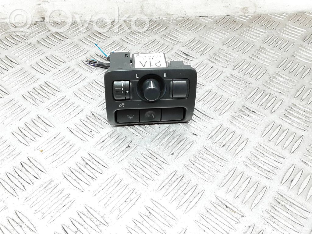 Subaru Legacy Wing mirror switch 