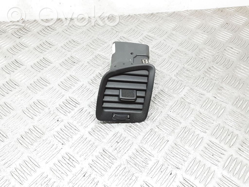 Opel Insignia A Dysze / Kratki środkowego nawiewu deski rozdzielczej 