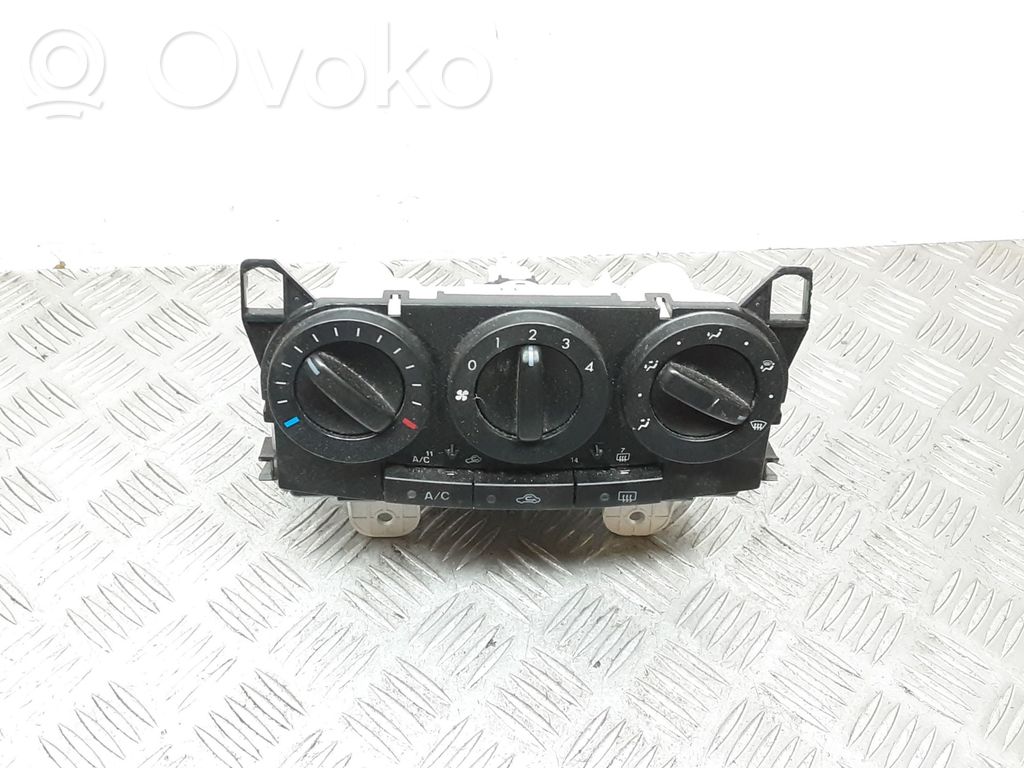 Mazda 5 Gaisa kondicioniera / klimata kontroles / salona apsildes vadības bloks (salonā) 
