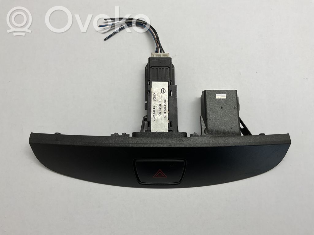 Botón interruptor de luz de peligro   D651664H0,03004300,14032011,K1827