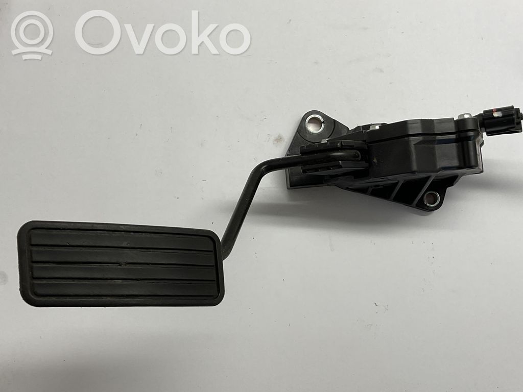 Subaru Outback Kaasupoljin 