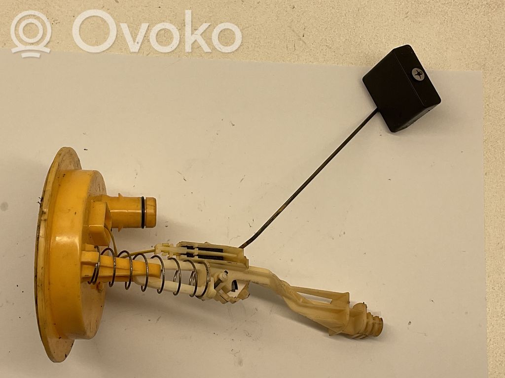 BMW 7 E65 E66 Fuel level sensor 