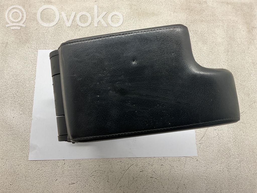 Armrest   51168213678