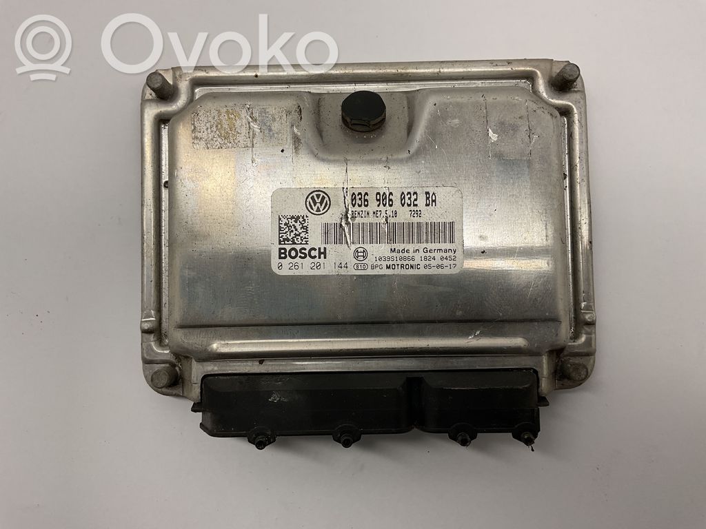 Volkswagen Golf V Engine control unit/module 