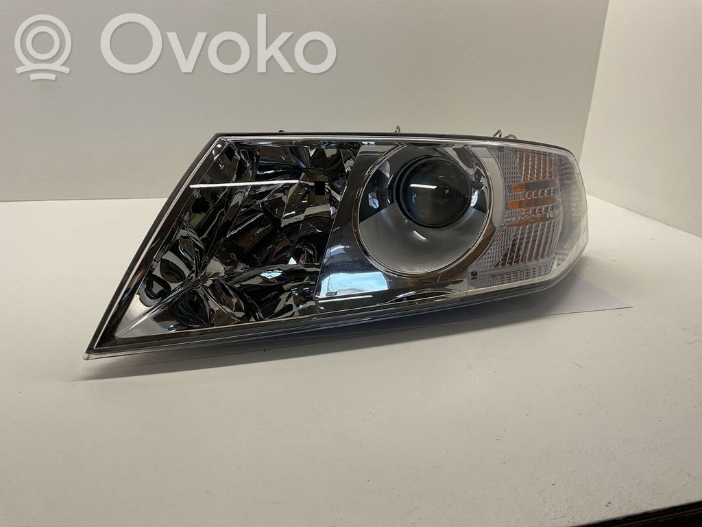 Skoda Octavia Mk2 (1Z) Передняя фара 