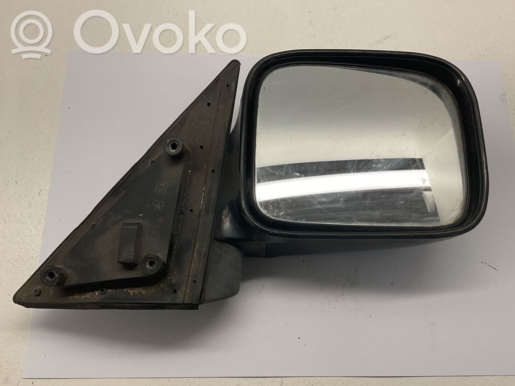 Isuzu Trooper Front door electric wing mirror 