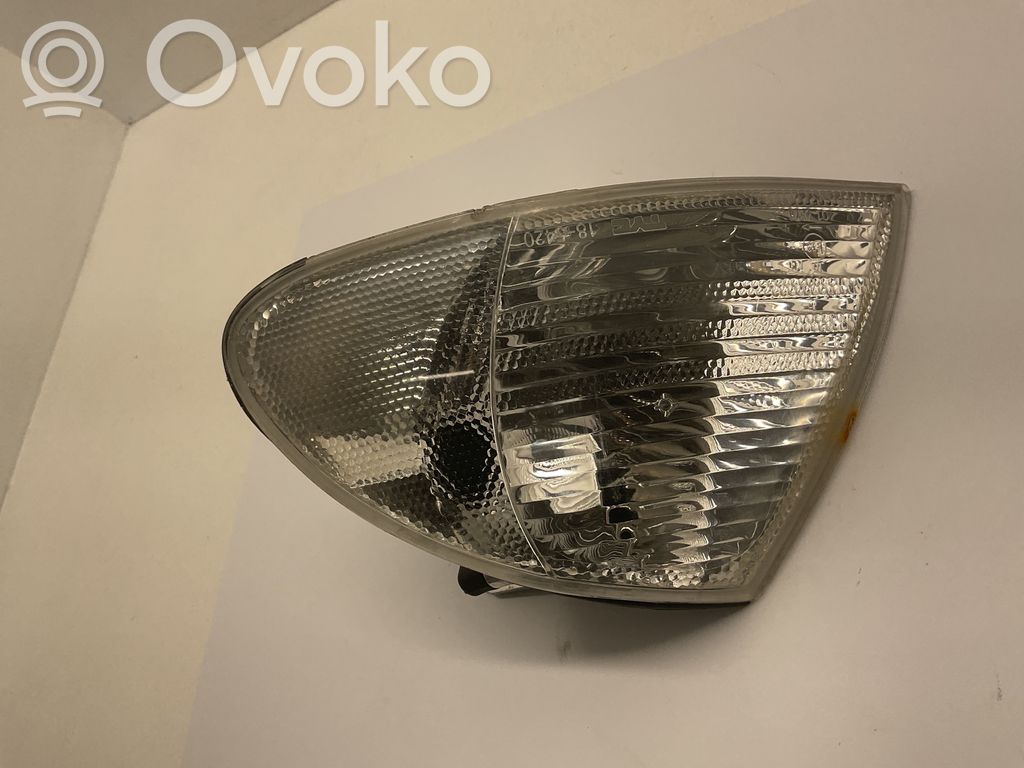 BMW 3 E46 Front indicator light 