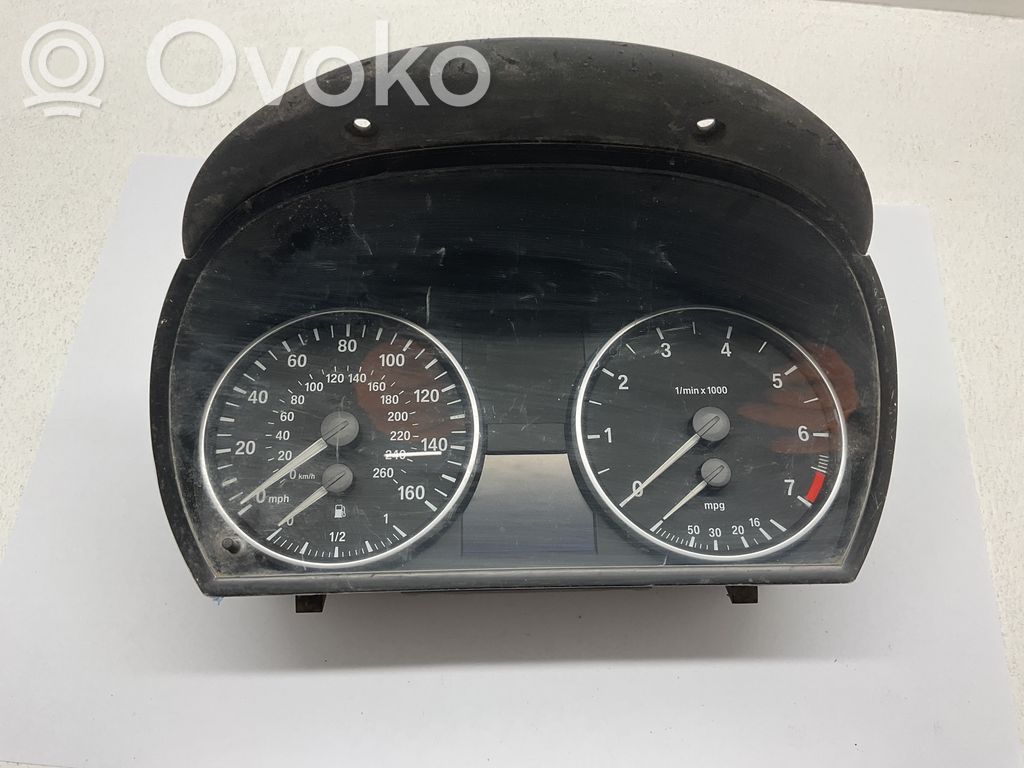 Geschwindigkeitsmesser Cockpit   9122595,450092308,36062450092308,25811510