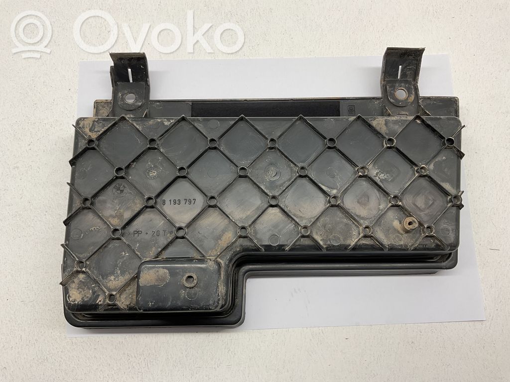 BMW 3 E46 Trunk/boot lower side trim panel 