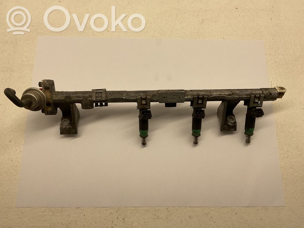 Ford Focus Fuel main line pipe 