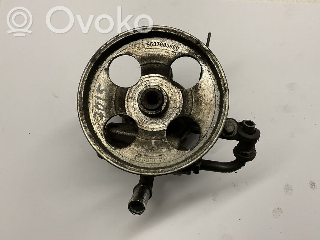 Peugeot Partner Power steering pump 