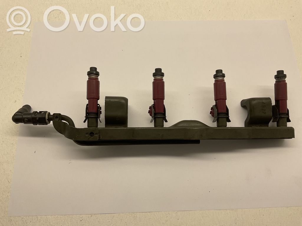 Inyector de combustible   1955003310