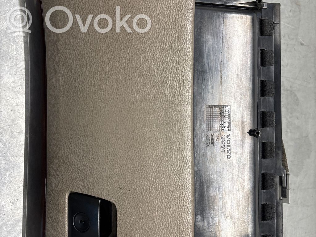 Volvo XC90 Daiktadėžė 