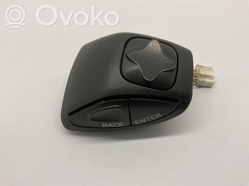 Volvo XC90 Steering wheel buttons/switches 
