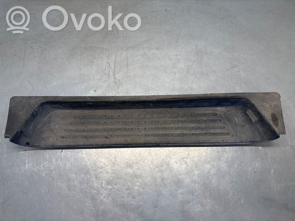 Volkswagen Transporter - Caravelle T5 Listwa progowa przednia / nakładka 