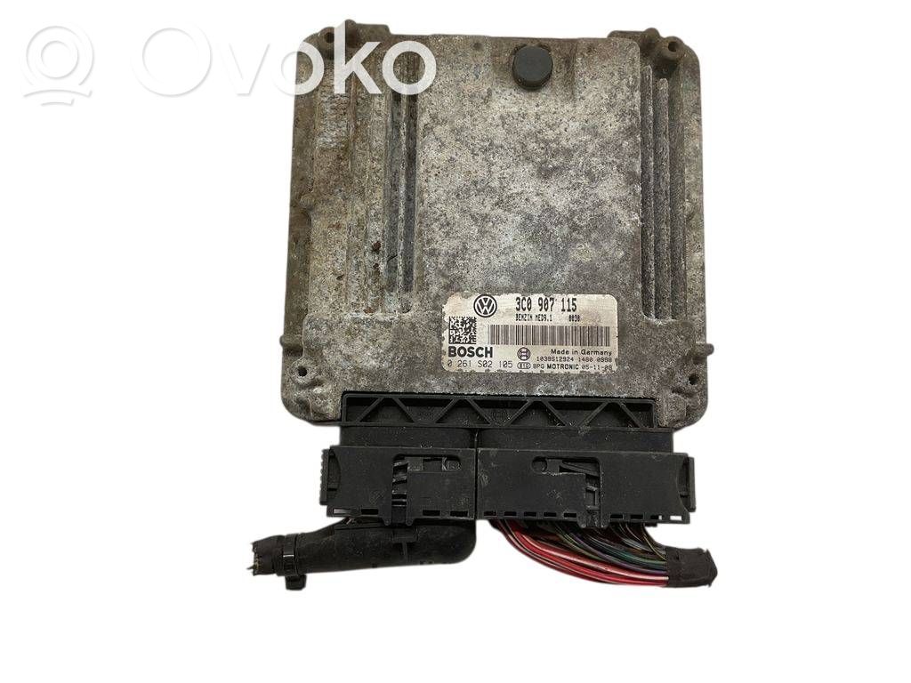 Volkswagen PASSAT B6 Engine control unit/module 