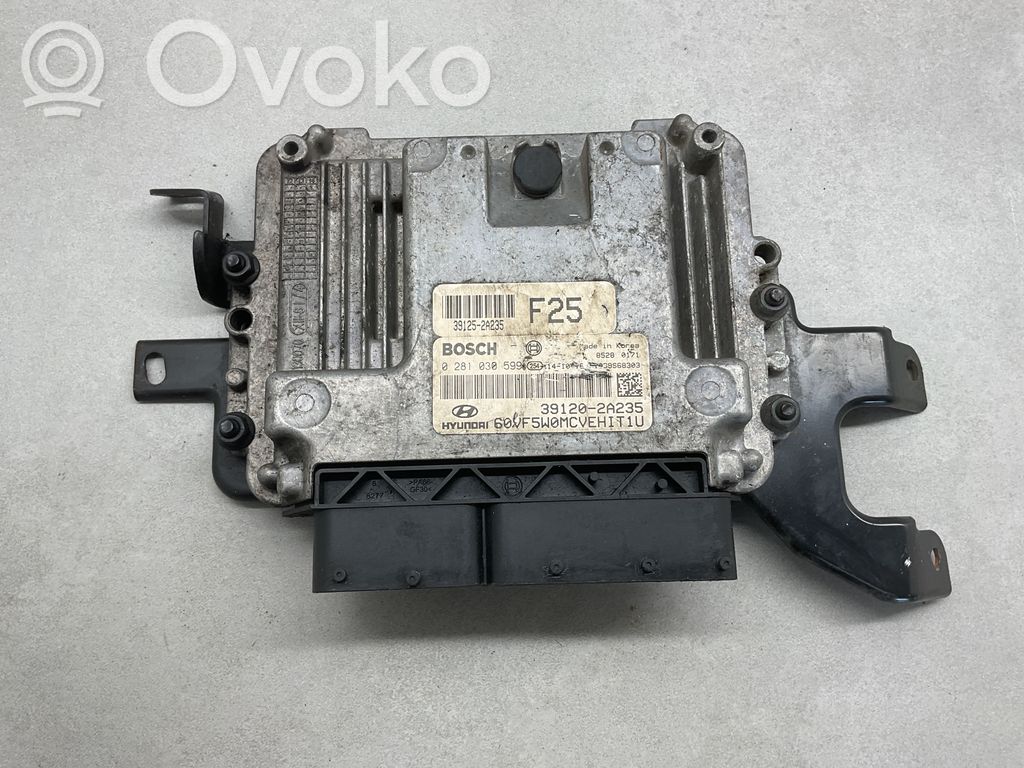 Hyundai i40 Engine control unit/module 