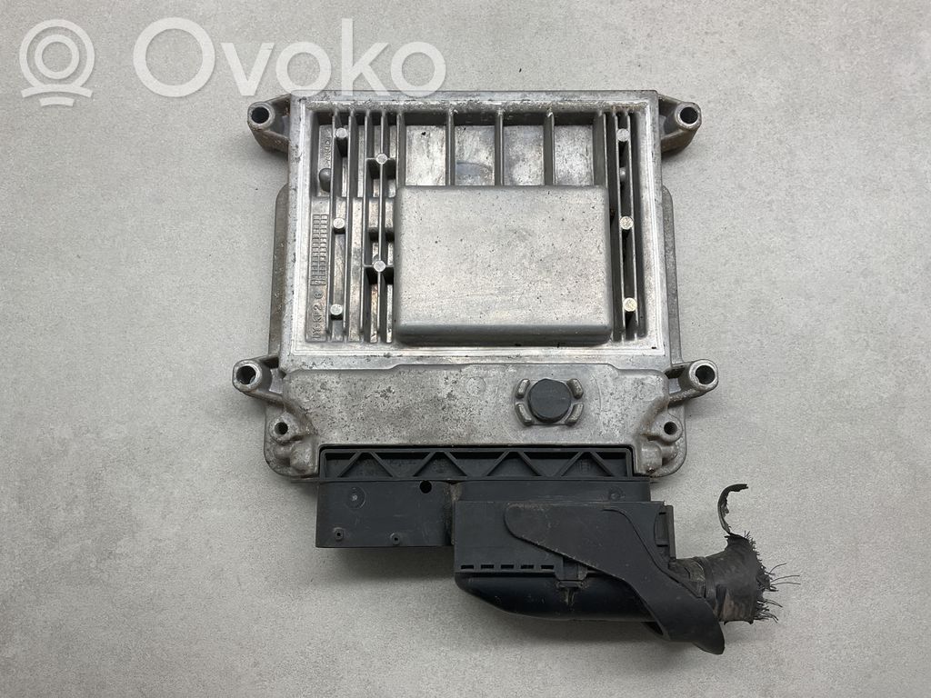 Moottorin ohjainlaite/moduuli   0261201324,1039S21590,391102B500