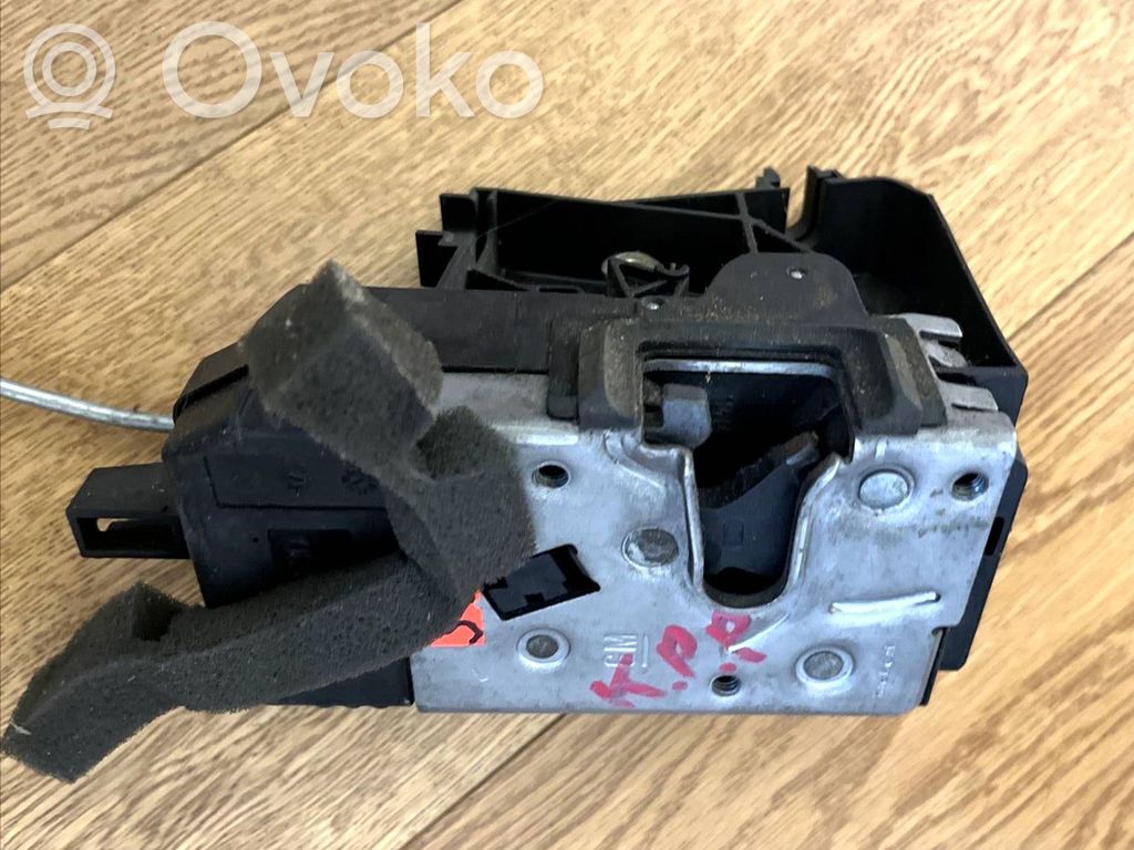 Opel Vectra C Zamek drzwi tylnych 