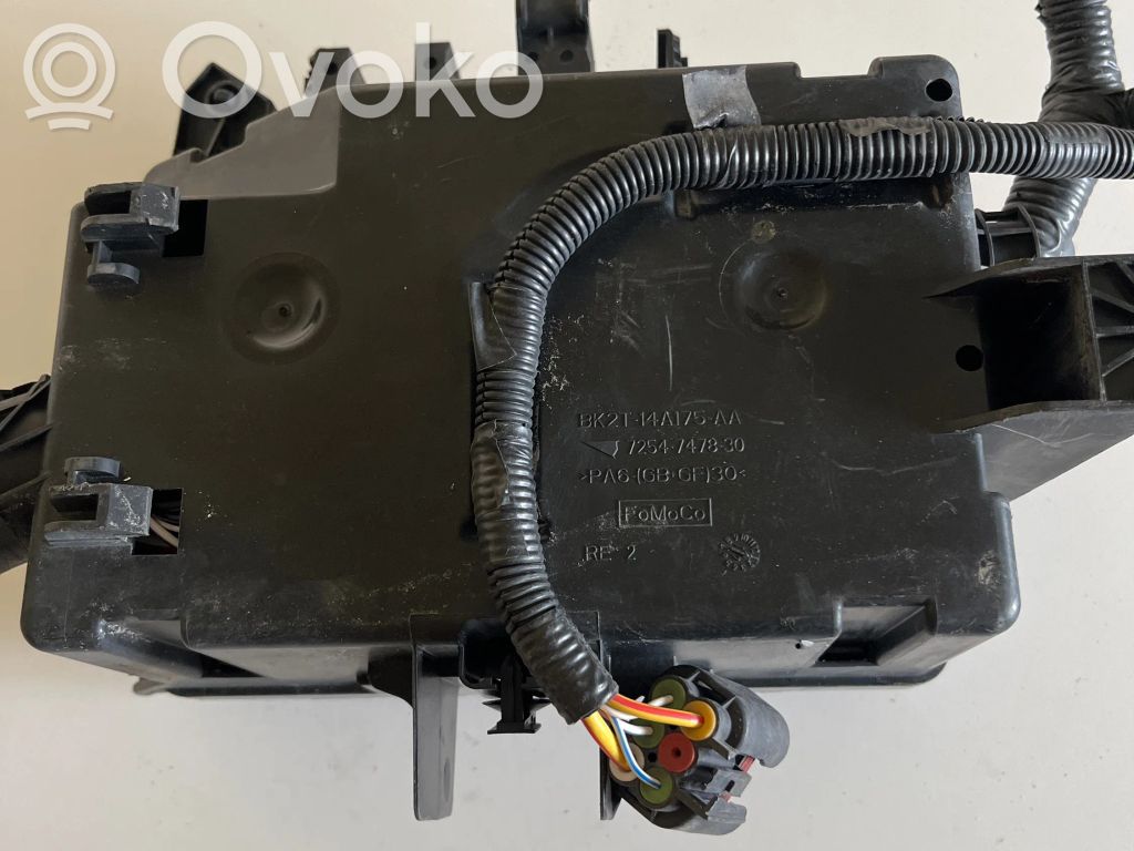 Módulo de fusible   BK2T14A175AA,7254747830