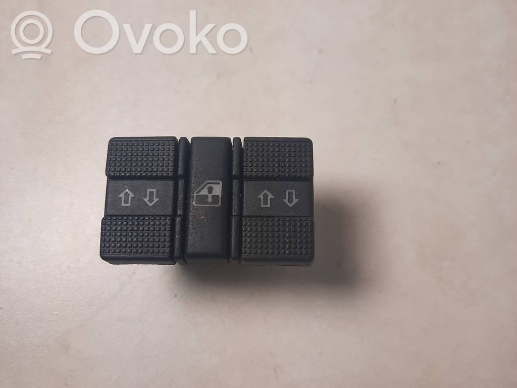 Volkswagen PASSAT B4 Electric window control switch 
